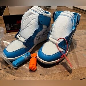 Off White x AirJordan 1 Retro High OG “UNC”